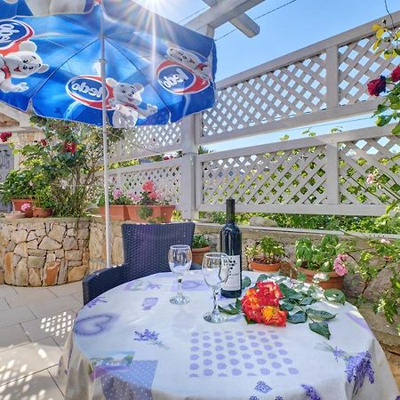 Apartment Neno - Terrace & Parking Veli Lošinj Eksteriør billede
