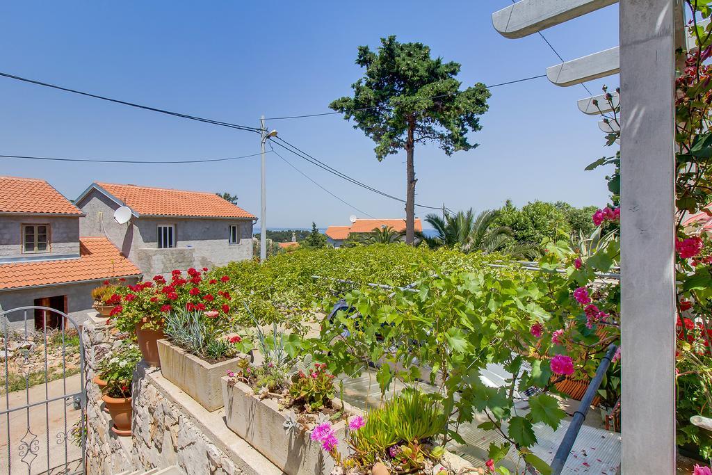 Apartment Neno - Terrace & Parking Veli Lošinj Eksteriør billede