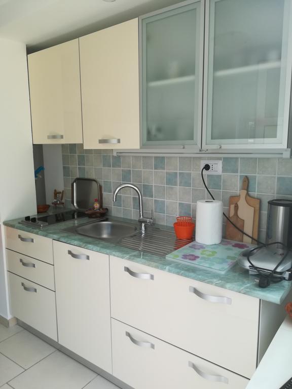 Apartment Neno - Terrace & Parking Veli Lošinj Eksteriør billede