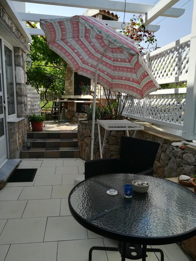 Apartment Neno - Terrace & Parking Veli Lošinj Eksteriør billede
